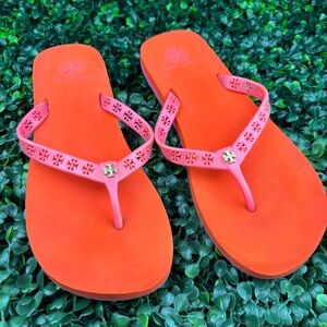 TORY BURCH THONG SLIPON SANDALS  SIZE 7 WOMAN
